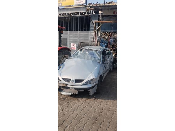 hasarli megane 170 binde calisir yürür