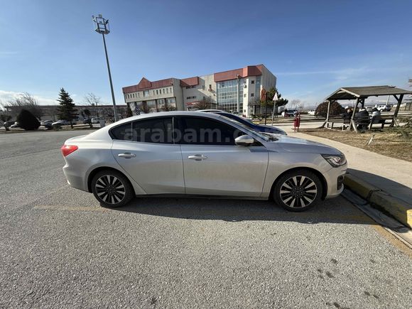 Sahibinden Ford Focus 1.0 EcoBoost Titanium X 2023 Model 