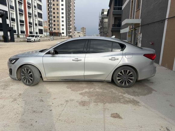 Sahibinden Ford Focus 1.0 EcoBoost Titanium X 2023 Model 