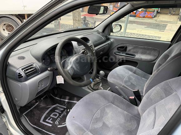 Sahibinden Renault Clio 1.6 RXT 2000 Model 