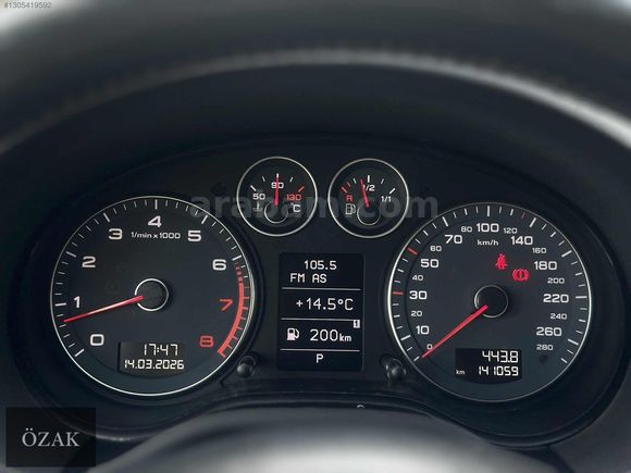 ÖZAK-HATASIZ 2011 MODEL TFSI AUDİ A3 140.000'KM OTOMATİK İLK EL