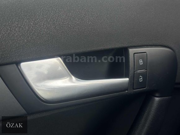 ÖZAK-HATASIZ 2011 MODEL TFSI AUDİ A3 140.000'KM OTOMATİK İLK EL