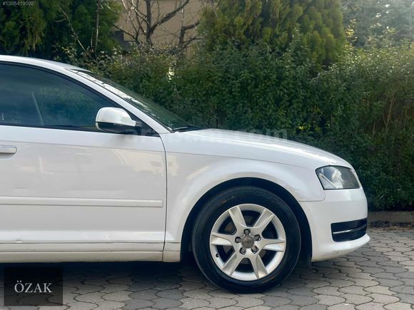 ÖZAK-HATASIZ 2011 MODEL TFSI AUDİ A3 140.000'KM OTOMATİK İLK EL