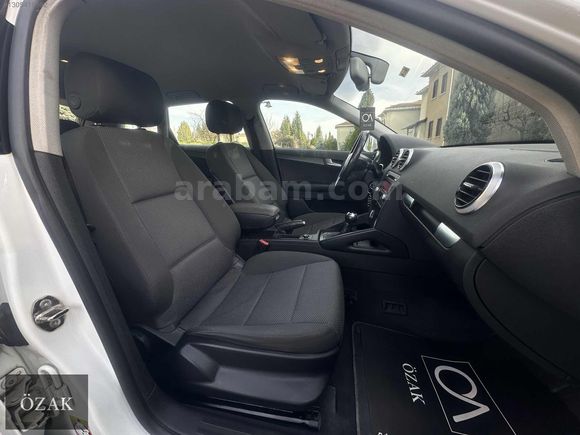 ÖZAK-HATASIZ 2011 MODEL TFSI AUDİ A3 140.000'KM OTOMATİK İLK EL