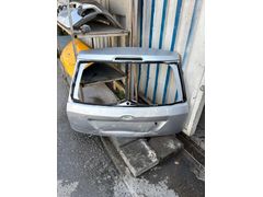 ford fiesta 2002 üzeri orjınal arka bagaj kapağı