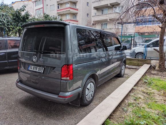 Sahibinden Volkswagen Transporter 2.0 TDI Camlı Van 2022 Model