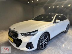 'SYM GRUP OTOMOTİV' 2025 520i M SPORT HATASIZ 20' JANT