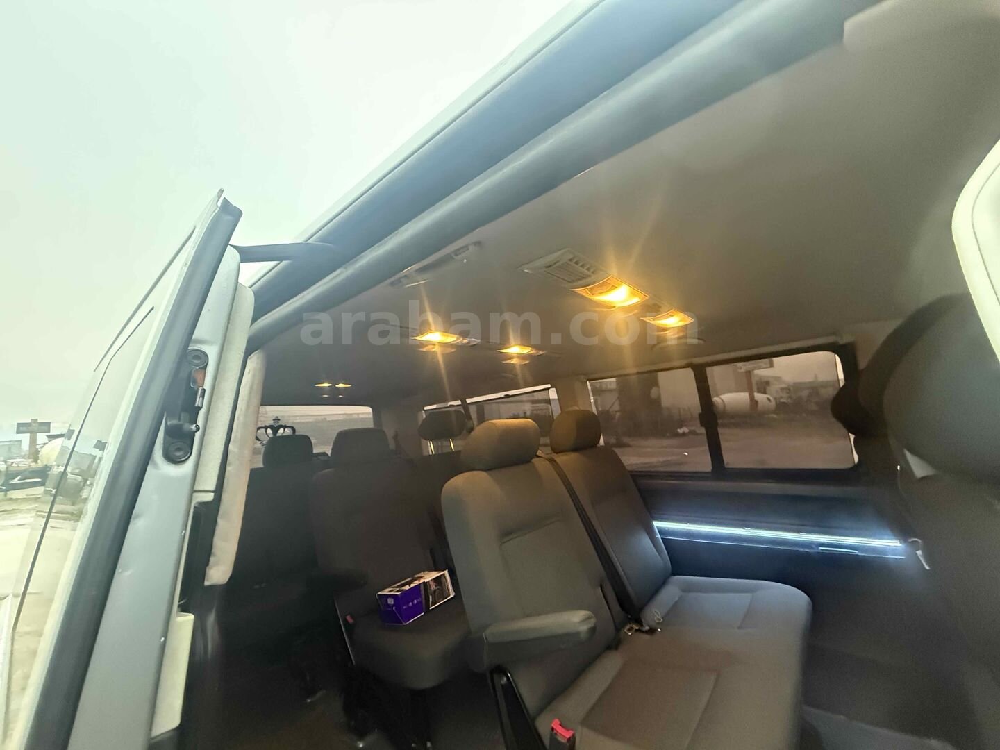 Galeriden Volkswagen Caravelle 2.5 TDI Comfortline 2006 Model Bursa 450.000 km Gri (Gümüş) 5