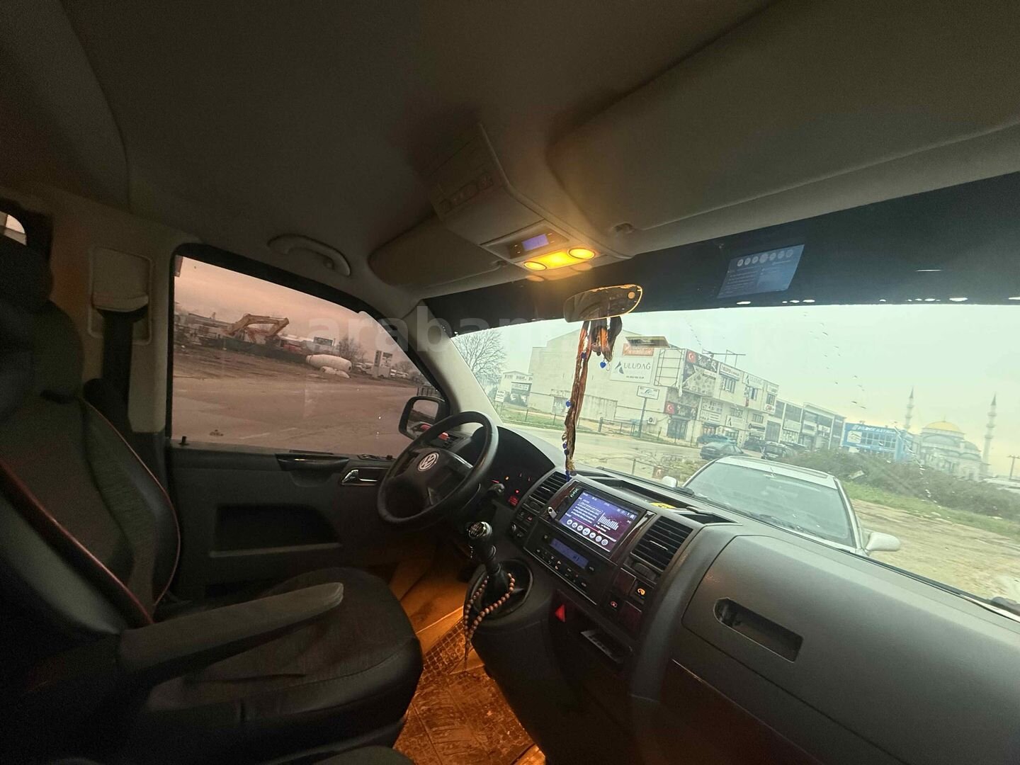Galeriden Volkswagen Caravelle 2.5 TDI Comfortline 2006 Model Bursa 450.000 km Gri (Gümüş) 6