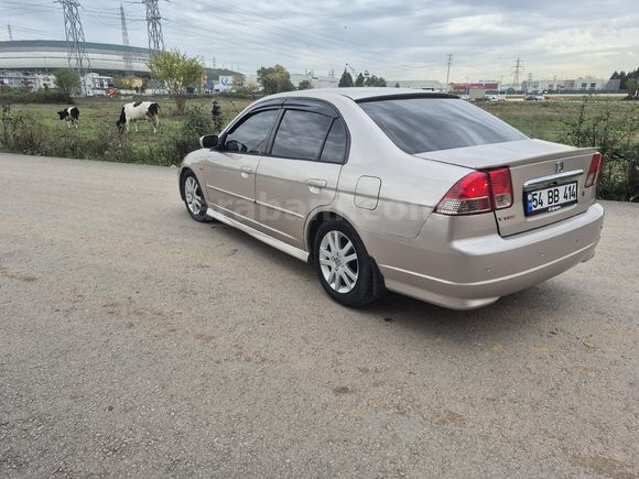Sahibinden Honda Civic 1.6i VTEC LS 2004 Model