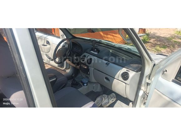Sahibinden Renault Kangoo Multix 1.5 dCi Authentique 2004 Model