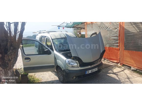 Sahibinden Renault Kangoo Multix 1.5 dCi Authentique 2004 Model