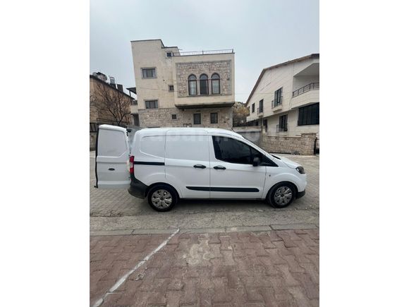 Sahibinden Ford Transit Courier 1.5 TDCi Trend 2022 Model