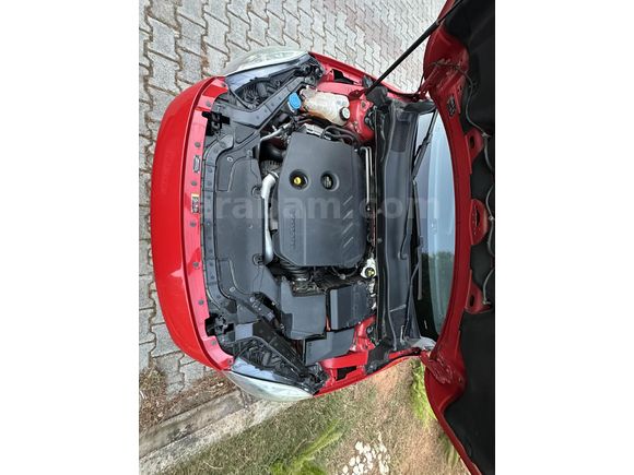 Sahibinden Volvo V40 1.6 D R-Design 2015 Model