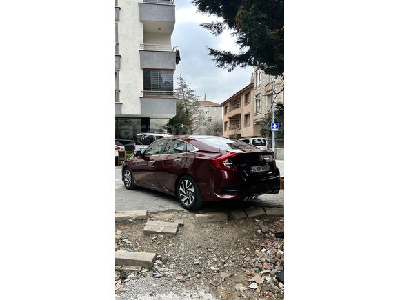 Sahibinden Honda Civic 1.6i VTEC Eco Executive 2017 Model SERVİS BAKIMLI