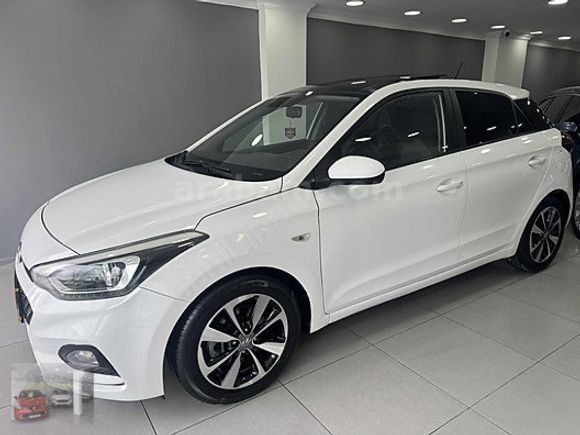 İLK ELDEN CAM TAVAN CAR PLAY GERİ GÖRÜŞ MULTİMEDYA FULL PAKET