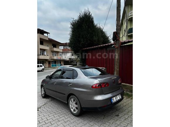 Sahibinden Seat Cordoba 1.4 Signo 2003 Model 