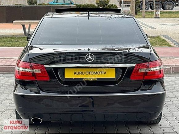 KURU DAN 2010 E 200 AVANTGARDA CAM TAVAN 280.000 KM DE