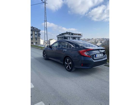 Sahibinden Honda Civic 1.5 i-VTEC Executive Plus 2020 Model  Full yetkili servis bakımlı
