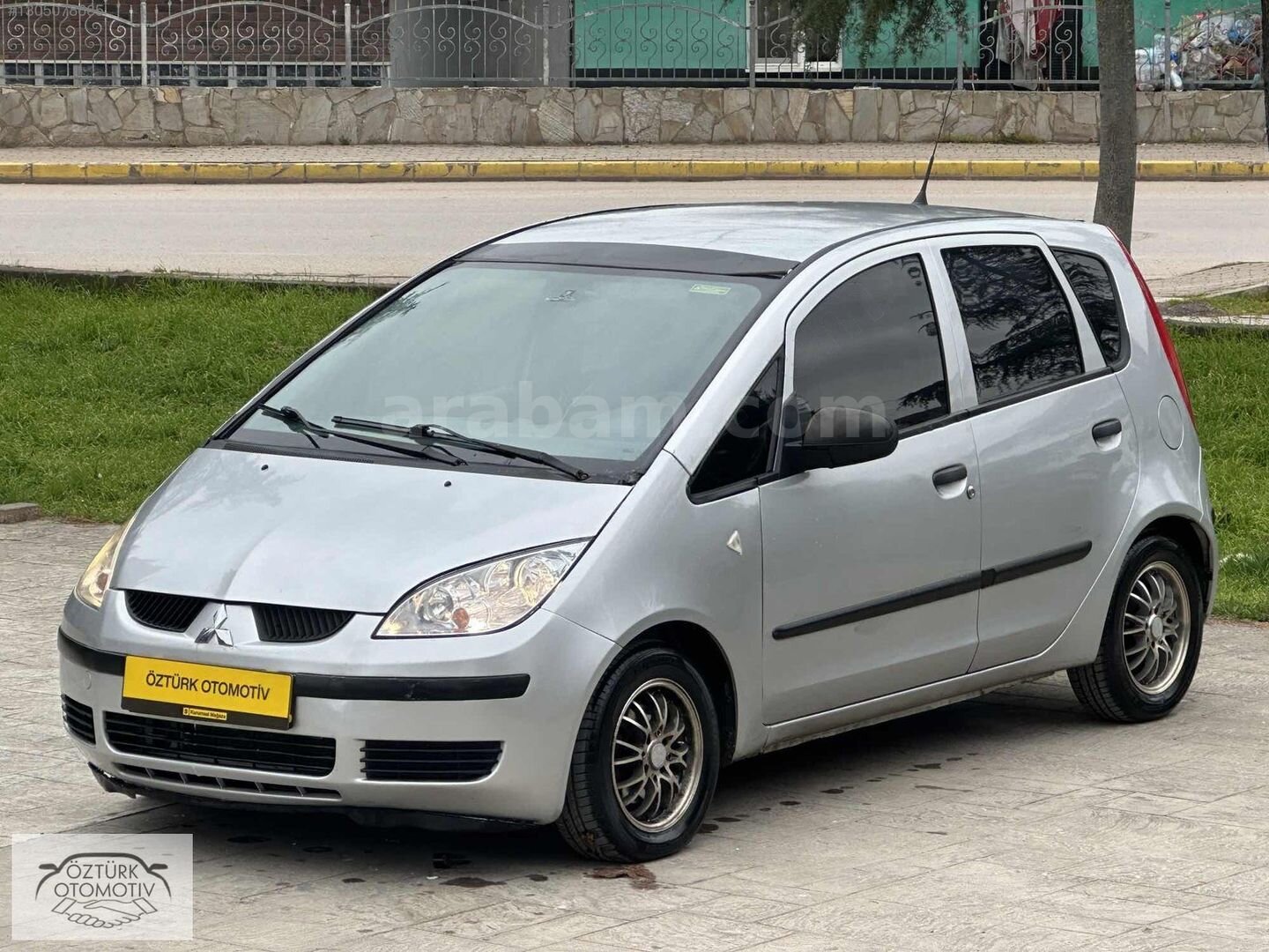 Galeriden Mitsubishi Colt 1.5 DI-D Invite 2006 Model Kocaeli 235.000 km Gri 2