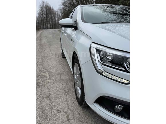 Sahibinden Renault Megane 1.3 TCe Joy 2020 Model 