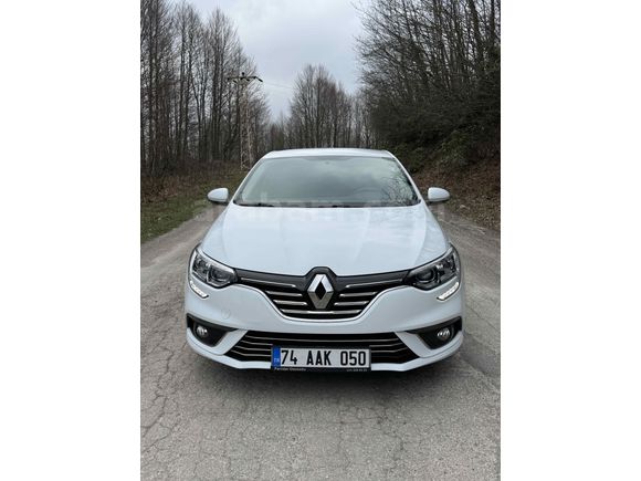 Sahibinden Renault Megane 1.3 TCe Joy 2020 Model 