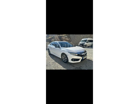 Sahibinden Honda Civic 1.6i VTEC Executive 2017 Model  117.000 km Beyaz