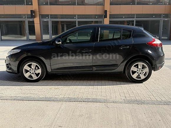 MEGANE 3 MASRAFSIZ DEĞİŞENSİZ 1.5 dCi BAKIMLI