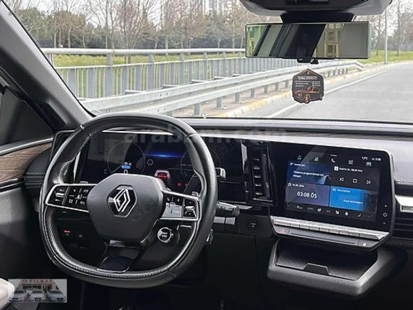 2024 Tescil Renault Megane E-Tech İCONİC EV60 218 Hp Beyaz&Siyah