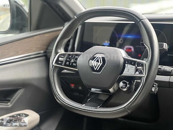 2024 Tescil Renault Megane E-Tech İCONİC EV60 218 Hp Beyaz&Siyah
