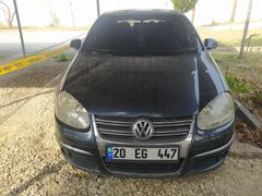 Sahibinden Volkswagen Jetta 1.6 FSi Midline 2006 Model  263.000 km Mavi