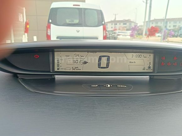 Memurdan Citroen C4 1.6 HDi SX 2008 Model