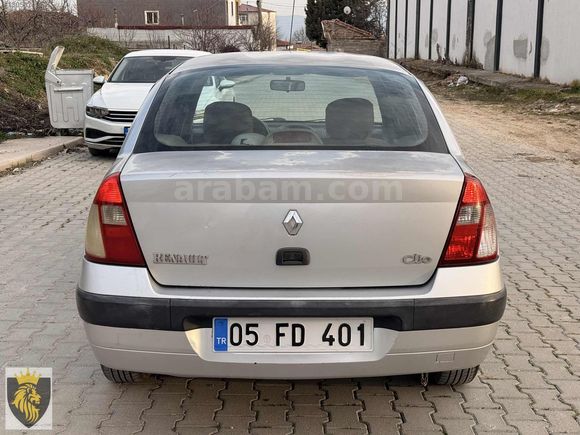 2005 BENZİN*LPG 1 PARÇA BOYALI.