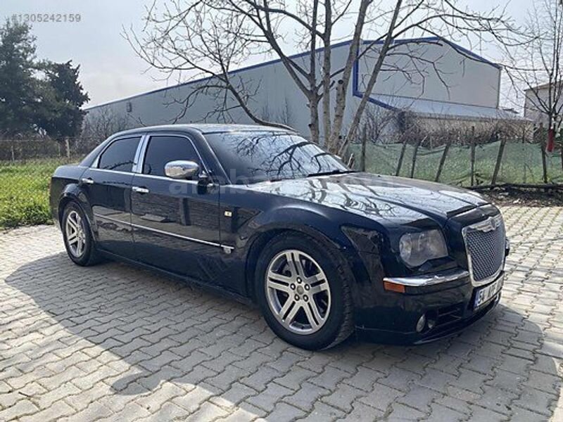Galeriden Chrysler 300 C 2.7 2005 Model Sakarya 345.000 km Siyah