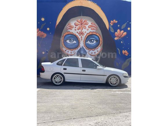 Sahibinden Opel Vectra 2.0 GLS 1996 Model 