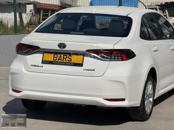 2022 COROLLA 1.8 HYBRİD DREAM 83 BİN KM'DE ORJİNAL