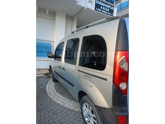 Sahibinden Renault Kangoo Multix 1.5 dCi Authentique 2011 Model