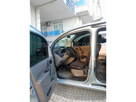 Sahibinden Renault Kangoo Multix 1.5 dCi Authentique 2011 Model