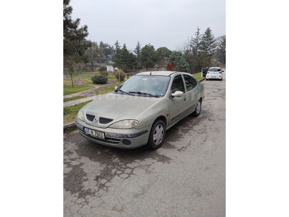 Sahibinden Renault Megane 1.4 Authentique 2001 Model 