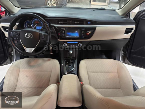 2015 MODEL TOYOTA COROLLA 1.6 TOUCH OTOMATİK VİTES 77 BiN KMDE