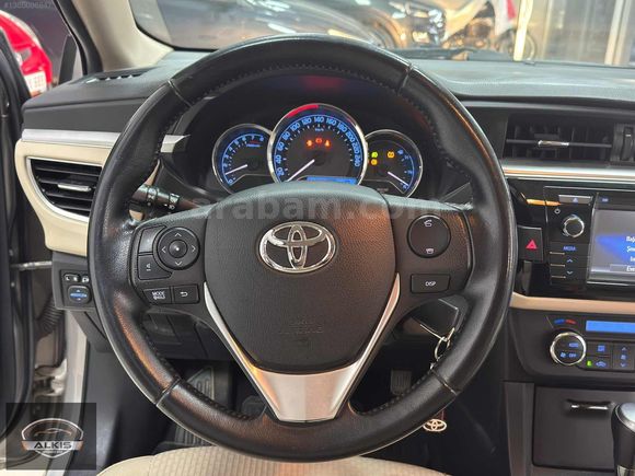 2015 MODEL TOYOTA COROLLA 1.6 TOUCH OTOMATİK VİTES 77 BiN KMDE