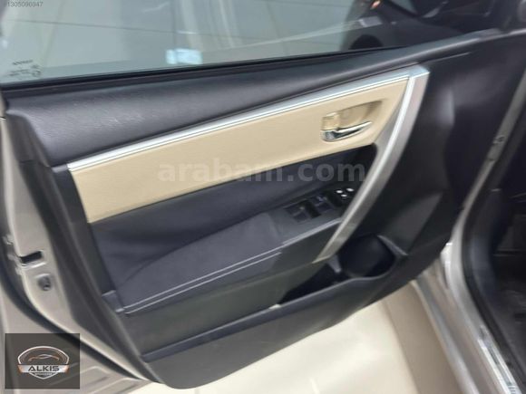 2015 MODEL TOYOTA COROLLA 1.6 TOUCH OTOMATİK VİTES 77 BiN KMDE
