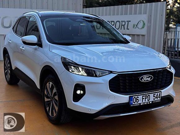 DİCLE OTO'dan 2025 MODEL KUGA HATASIZ TAMAMIAN KREDİ&TAKAS İMKNI