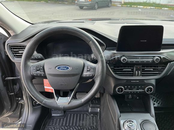 2023 MODEL 27 BİNDE HATASIZ BOYASIZ FORD KUGA VİGNALE.
