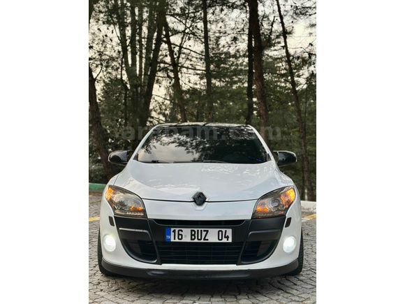 2012-Otomatik-Cam Tavan-TomTom-CarPlay-Led
