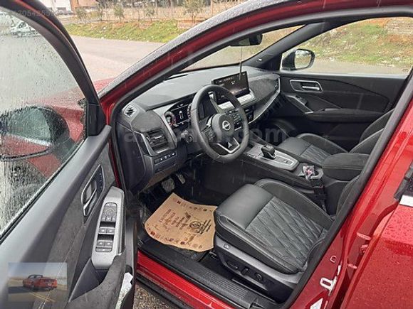 BOYASZ2025ÇIKIŞLI QASHQAİ 1.3DIG-T C.TAVAN.Ş.TAKP.E.BAGAJ 9700KM