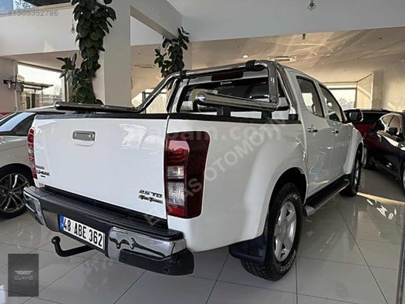 2017 ISUZU D-MAX 2.5TD LIMITED LS 4x4 OTOMATIK BOYASIZ 85.711'KM