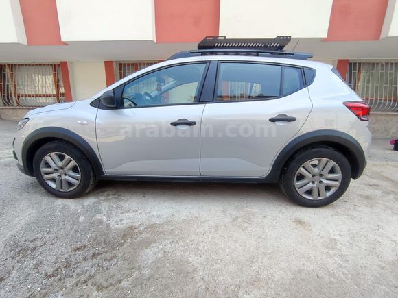Sahibinden Dacia Sandero Stepway 1.0 Tce Essential 2022 Model