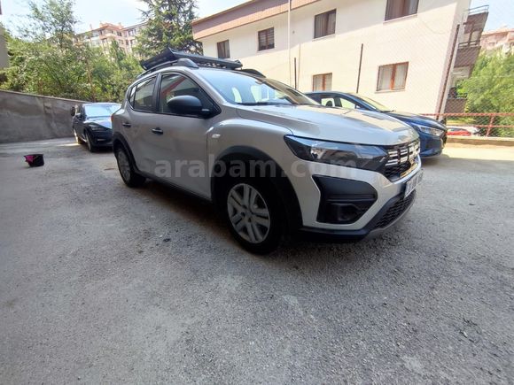 Sahibinden Dacia Sandero Stepway 1.0 Tce Essential 2022 Model