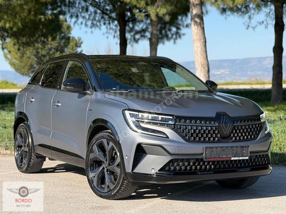 BORDO'DAN 2023 RENAULT AUSTRAL 1.3 HYBRİD